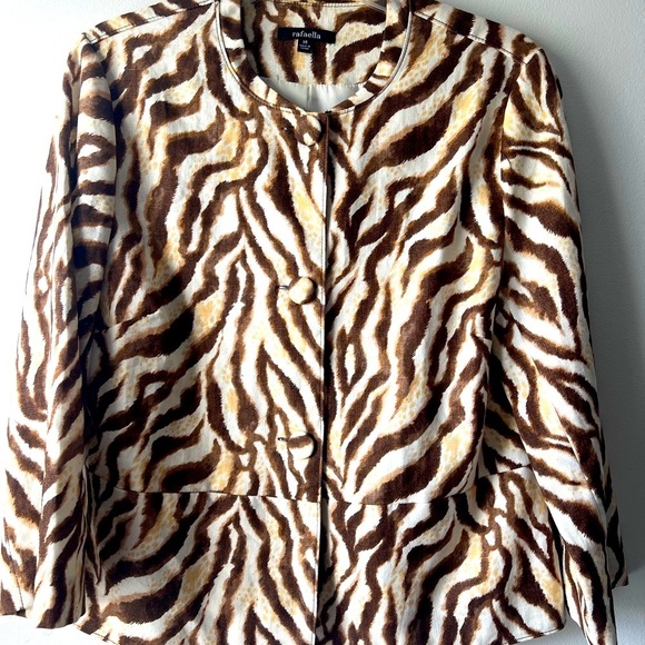 Rafaella zebra print brown and cream crop button jacket size 14 - Picture 6 of 6